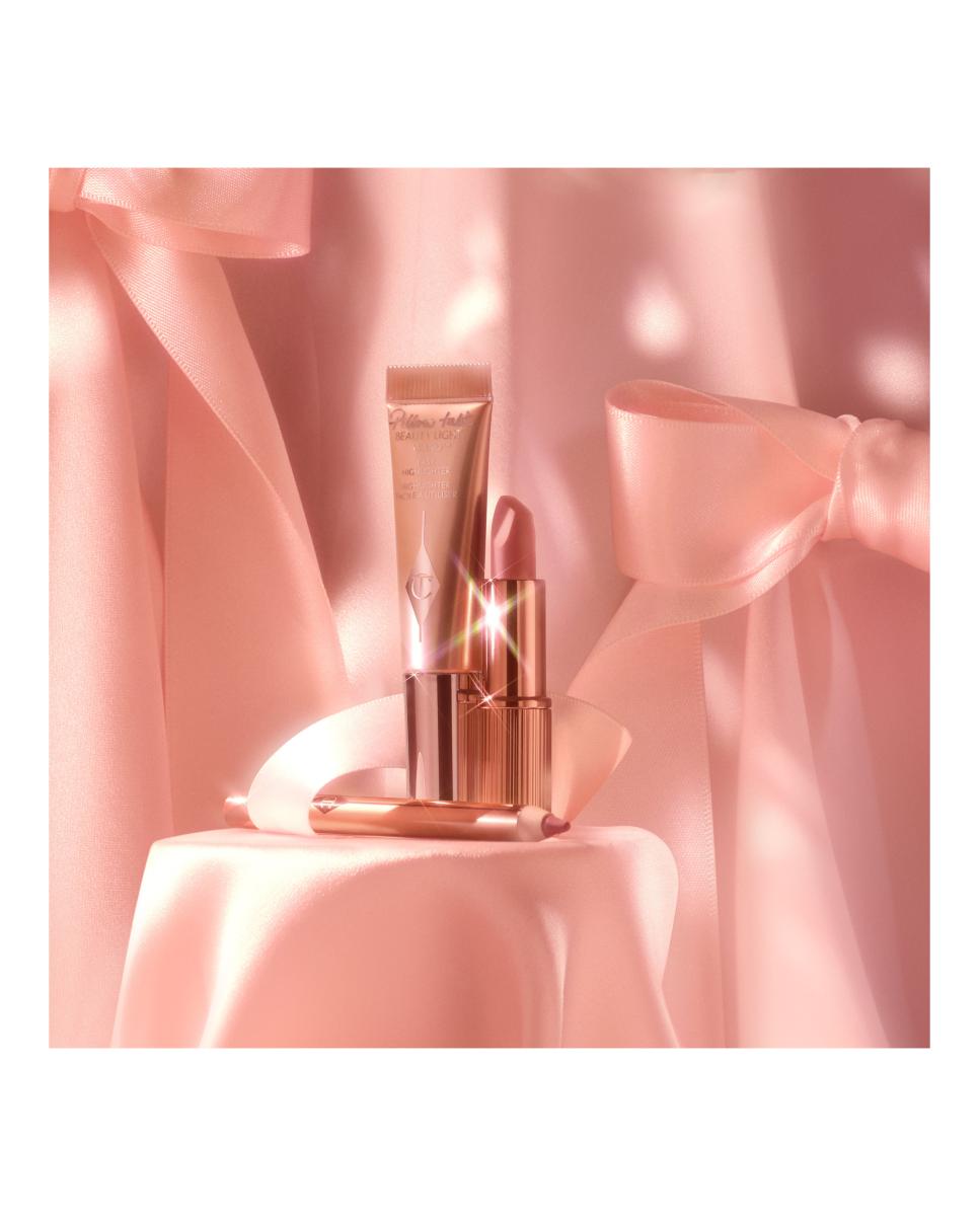 Estuche de Regalo Pillow Talk Iconic Lip + Cheek de Charlotte Tilbury 5