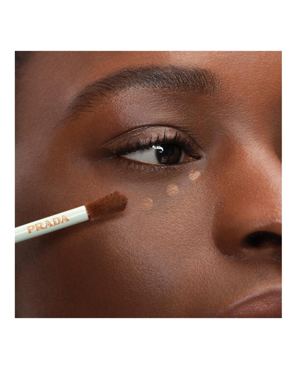 Corrector Conceal Blurring Micro-Correcting 8 Ml Prada Beauty - DW9 8 ml DW9-4