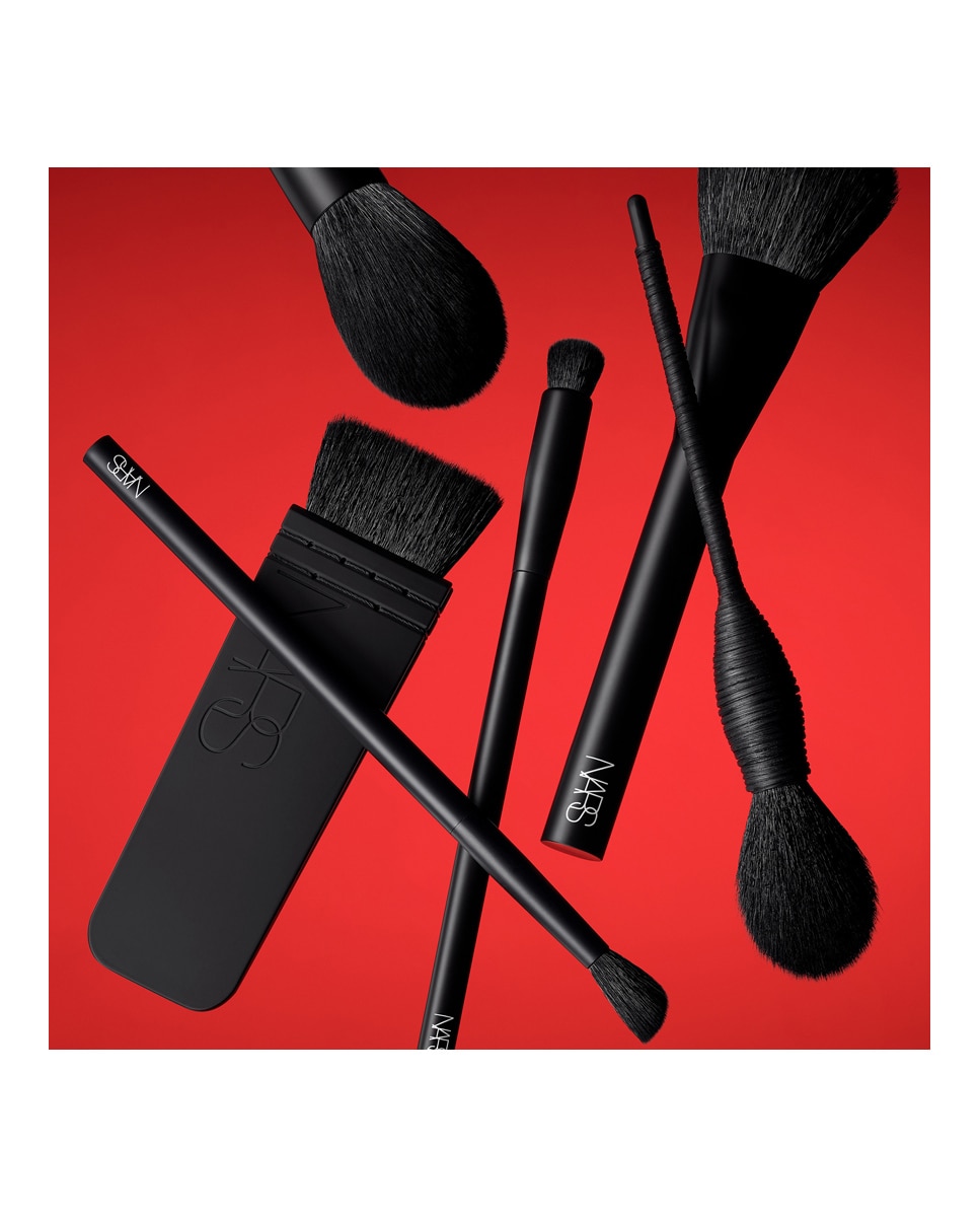 Brocha para colorete Blush Brush Nº 16 Nars 2