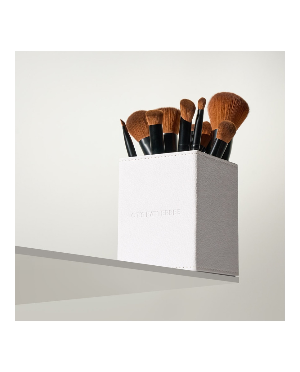 Estuche Regalo Brochas Maquillaje Otis Batterbee 5