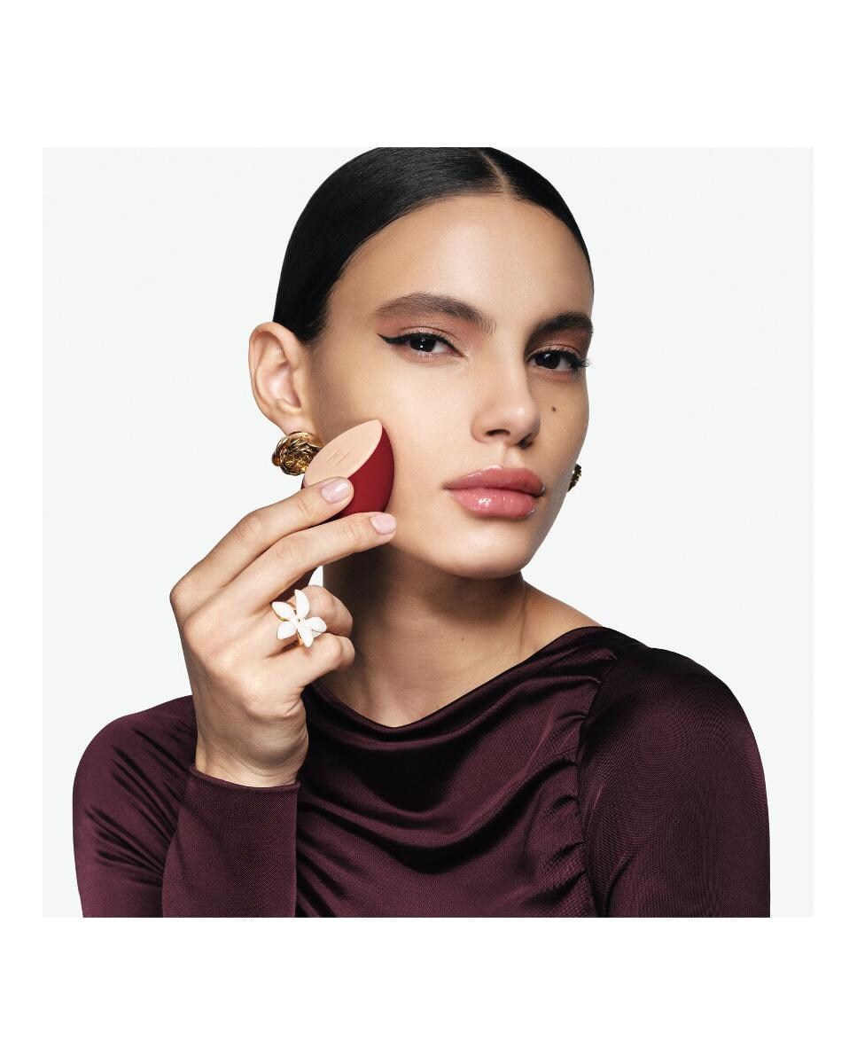 Esponja Para Base De Maquillaje Carolina Herrera · Carolina