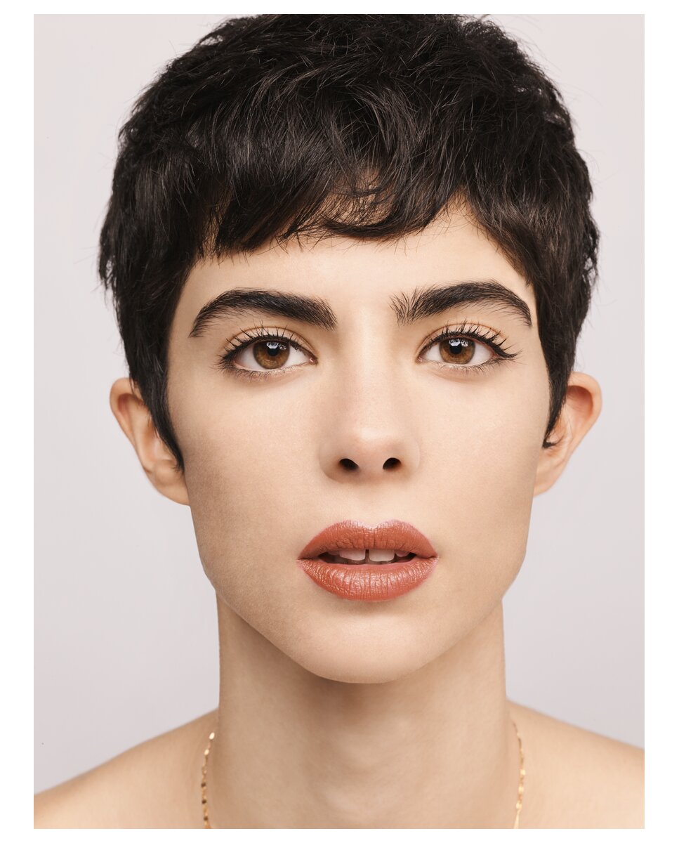 Barra de Labios Fabulous Kiss The Lipstick Efecto Satinado Carolina Herrera - 341 Nude Minimal 3,5 g 341 Nude Minimal-5