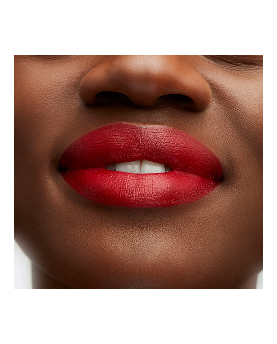 Barra de labios Love Me Liquid Lip Colour M.A.C 5