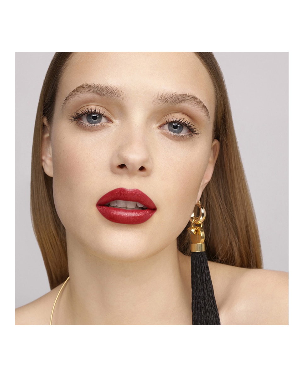 Barra de Labios Fabulous Kiss The Lipstick Efecto Luminoso Carolina Herrera - 310 Carolina 3,5 g 310 Carolina-5