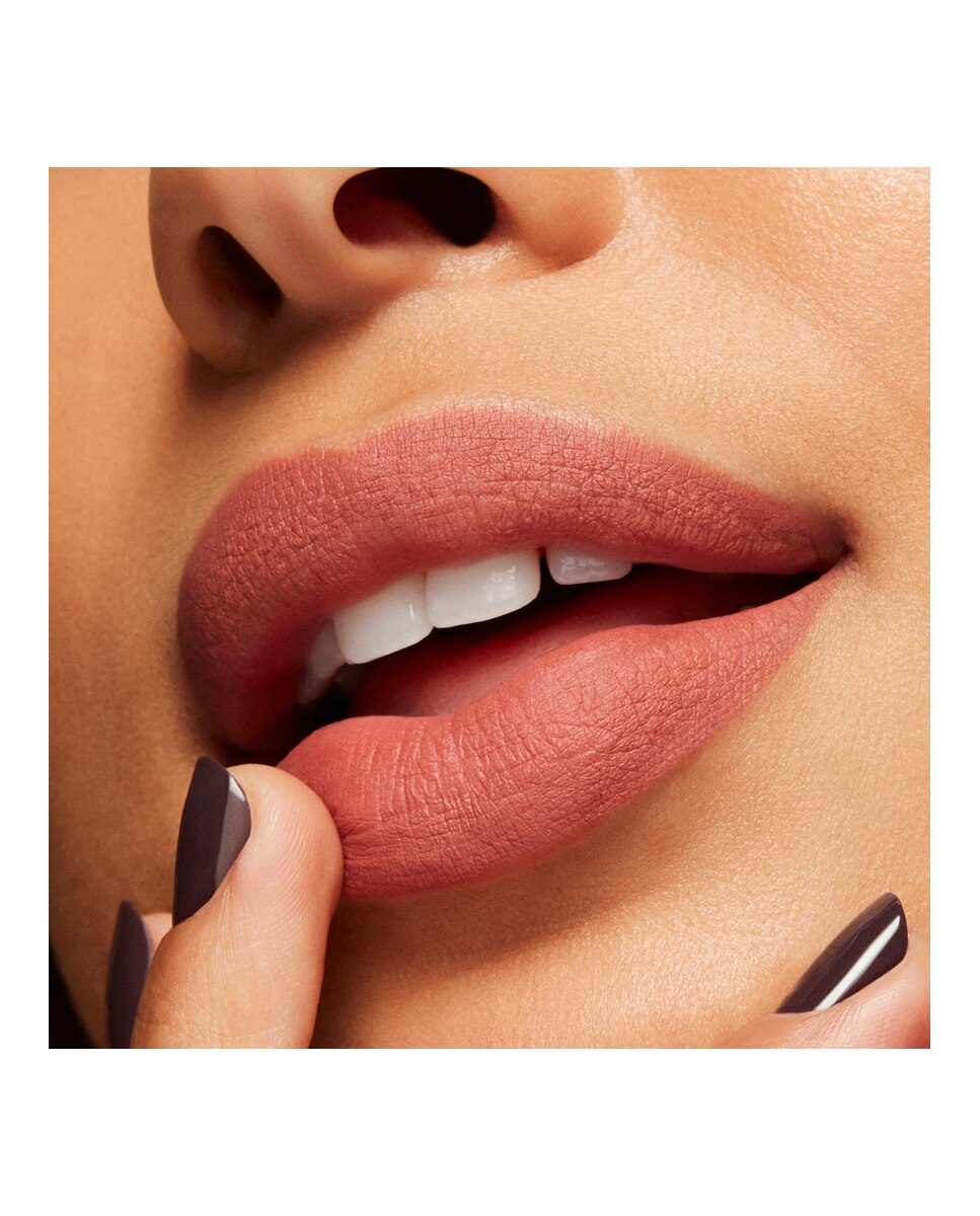 Locked Kiss 24HR Lipcolour Barra de Labios Líquida - Bodacious Bodacious-5