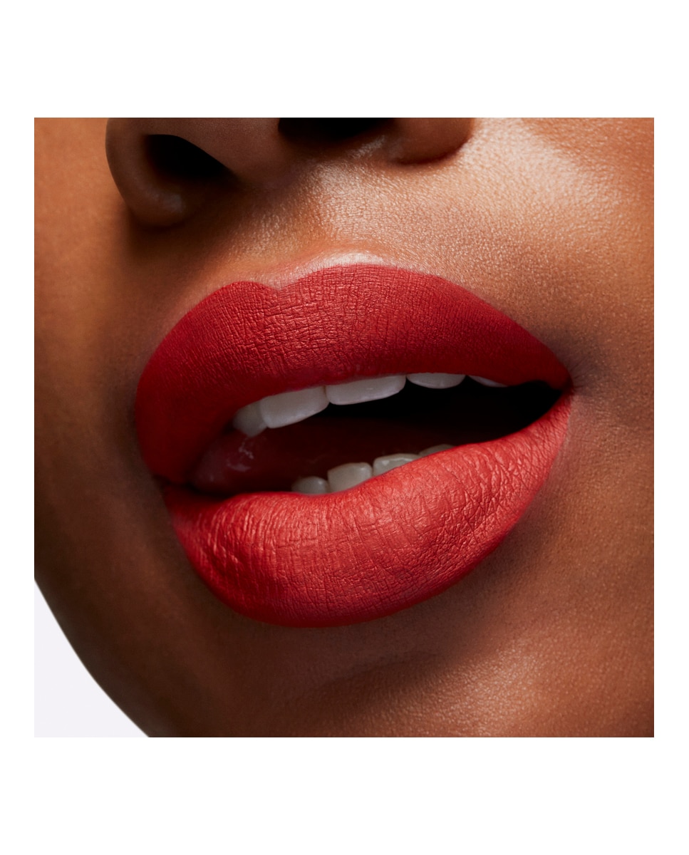 Locked Kiss 24HR Lipcolour Barra de Labios Líquida - Doyenne Doyenne-6