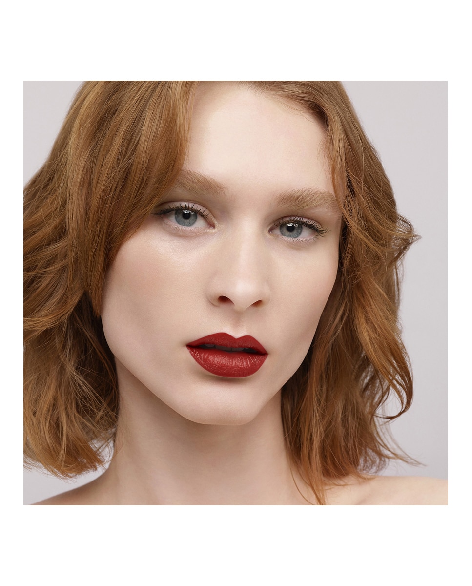 Barra de Labios Fabulous Kiss The Lipstick Efecto Satinado Carolina Herrera - 373 Pink Aura 3,5 g 373 Pink Aura-5