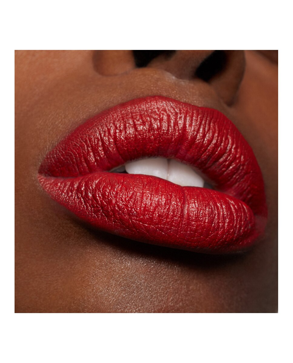 Imagen 5 de Barra De Labios Efecto Matte Recargable Byredo. - Red Armchair 226 Red Armchair 226
