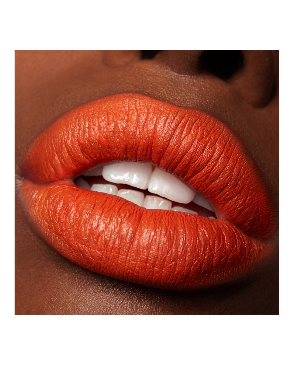 Imagen 5 de Barra De Labios Efecto Matte Recargable Byredo. - La Flamme 361 La Flamme 361