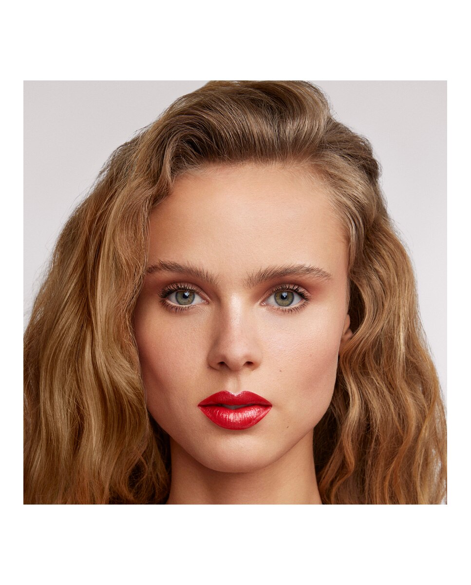 Barra de Labios Good Girl Maxi Glaze Efecto Brillo alto voltaje Carolina Herrera - 840 Nu Nude 310 Carolina-5