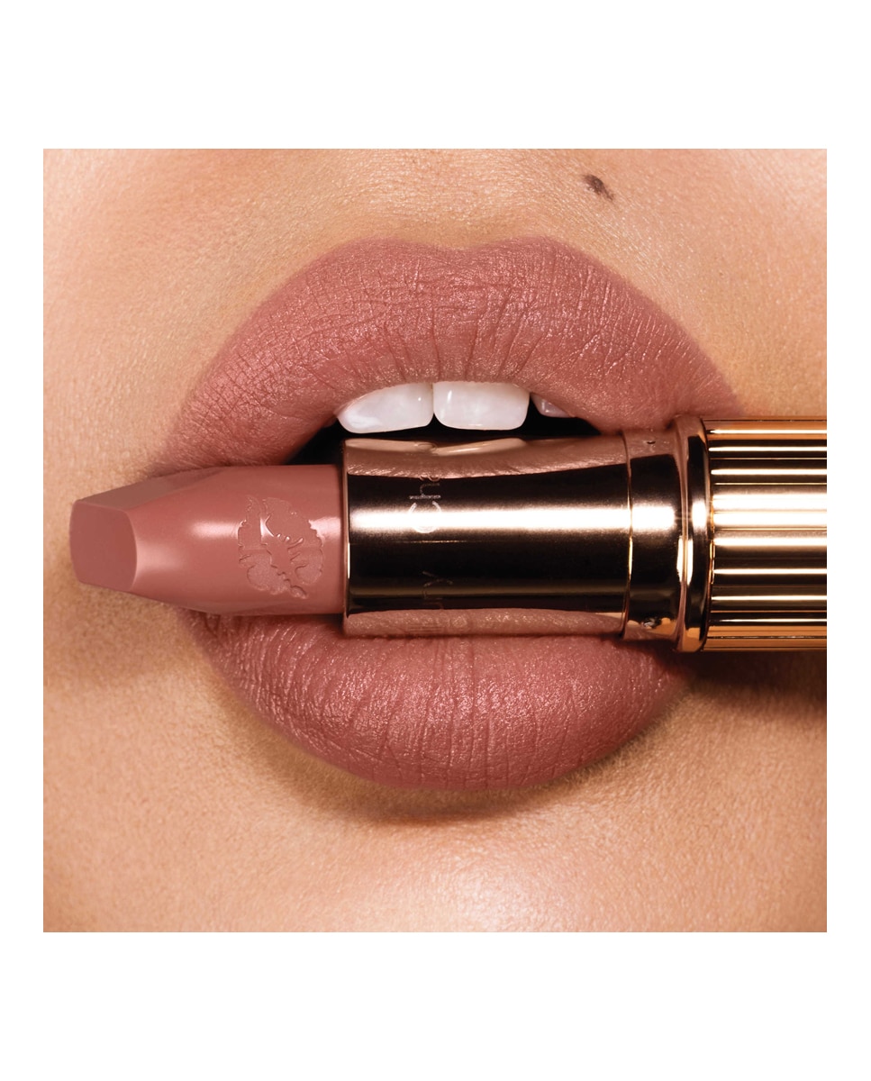 Barra de labios Hot Lips 2.0 Charlotte Tilbury - Super Cindy Super Cindy-5