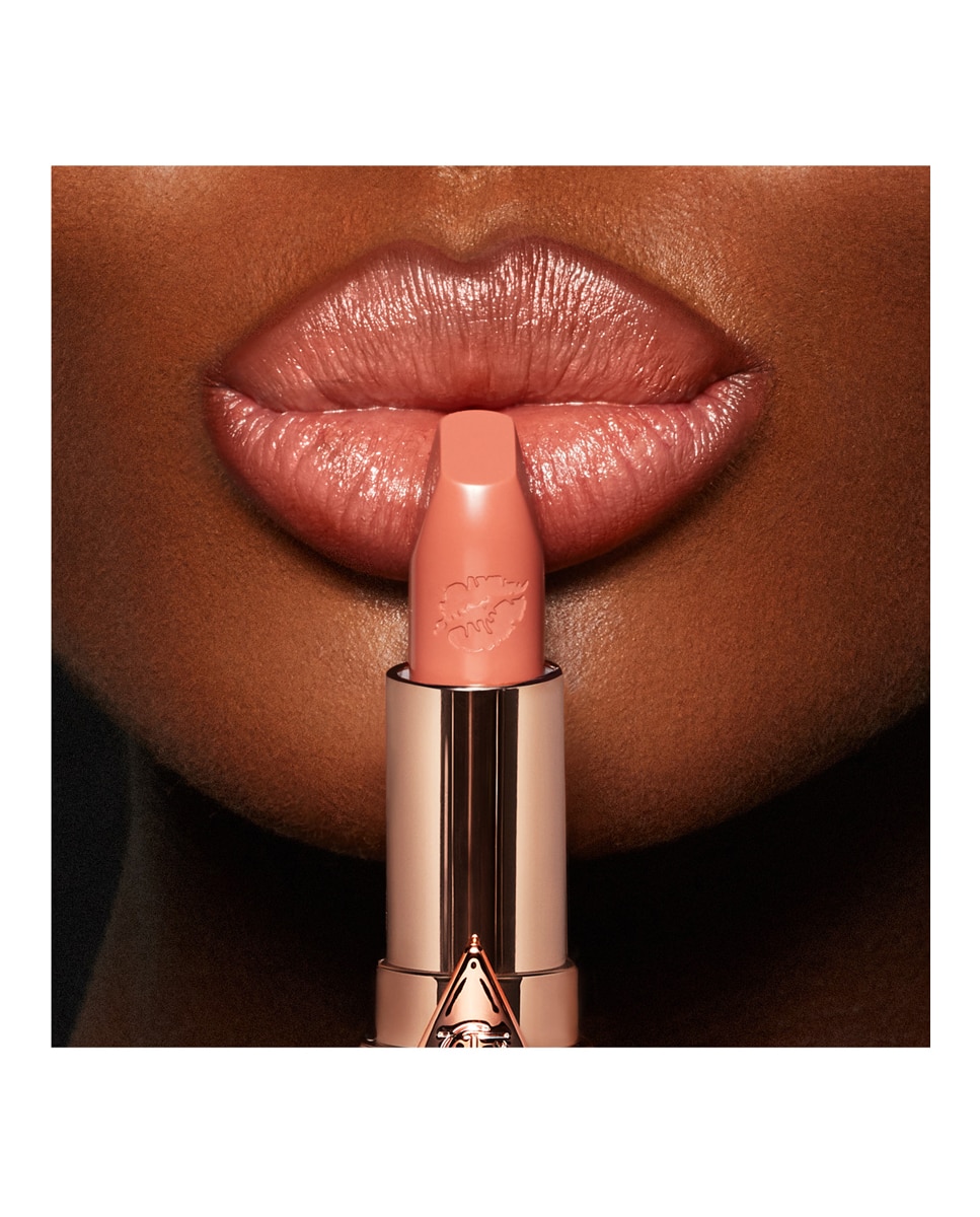 Imagen 4 de Barra de labios Hot Lips 2.0 Charlotte Tilbury - Angel Alessandra Angel Alessandra