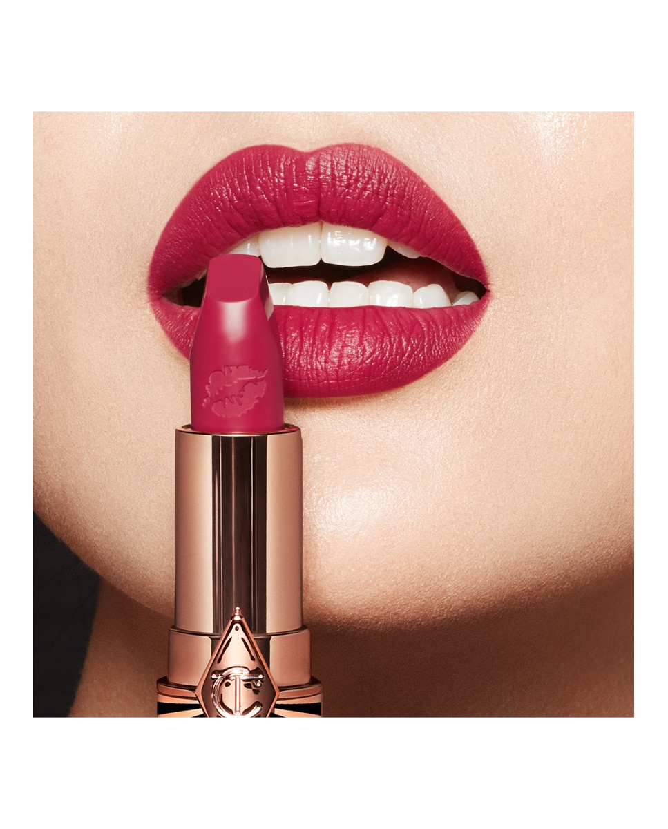 Imagen 4 de Barra de labios Hot Lips 2.0 Charlotte Tilbury - Amazing Amal Amazing Amal