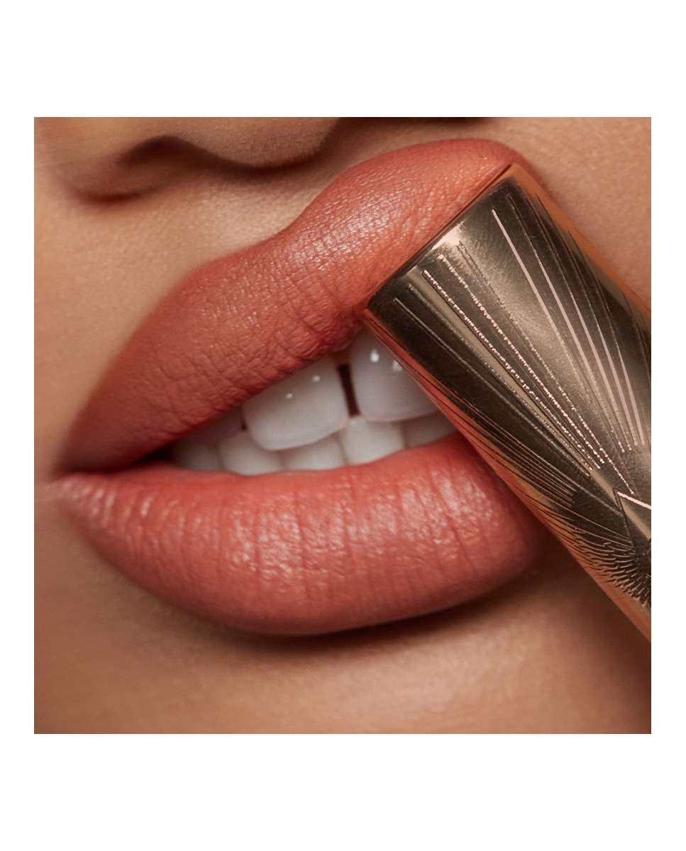 Barra de labios Airbrush Flawless Lip Charlotte Tilbury - Honey Blur Honey Blur-3