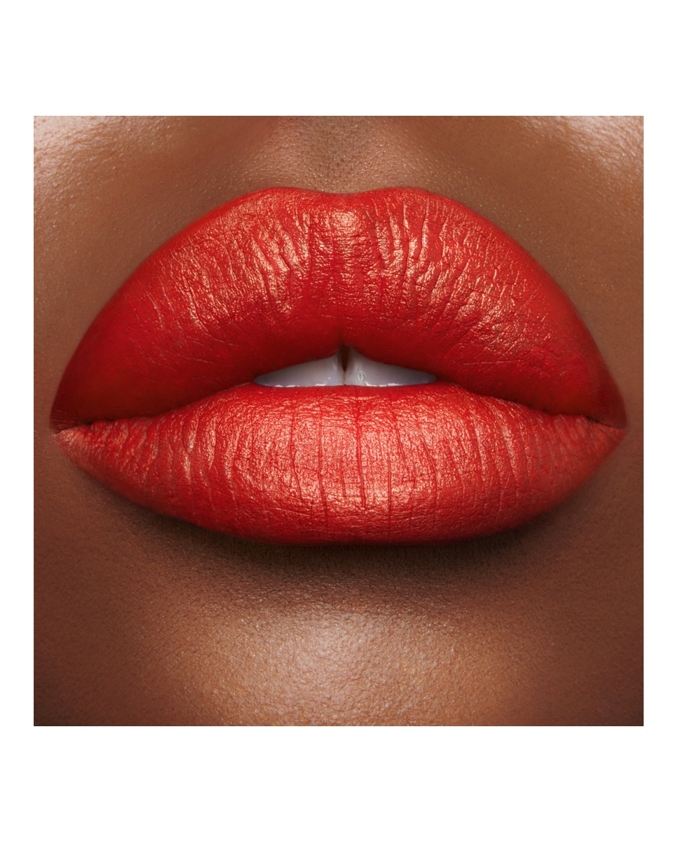 Imagen 2 de Barra de labios Matte Revolution Charlotte Tilbury - FAME FLAME FAME FLAME