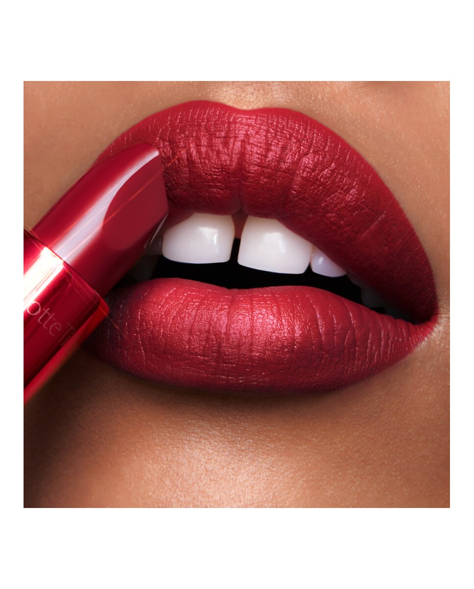 Barra de labios Matte Revolution Charlotte Tilbury - CINEMATIC RED CINEMATIC RED-4