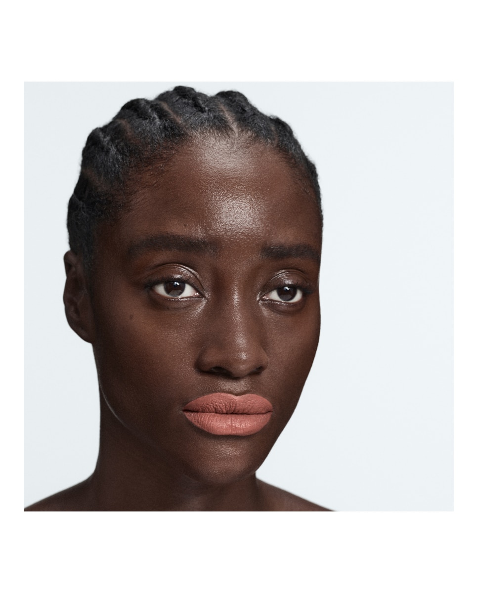 Imagen 7 de Barra de labios líquida Lipstick Mate Byredo - Matte Muted Cry 112 Matte Muted Cry 112