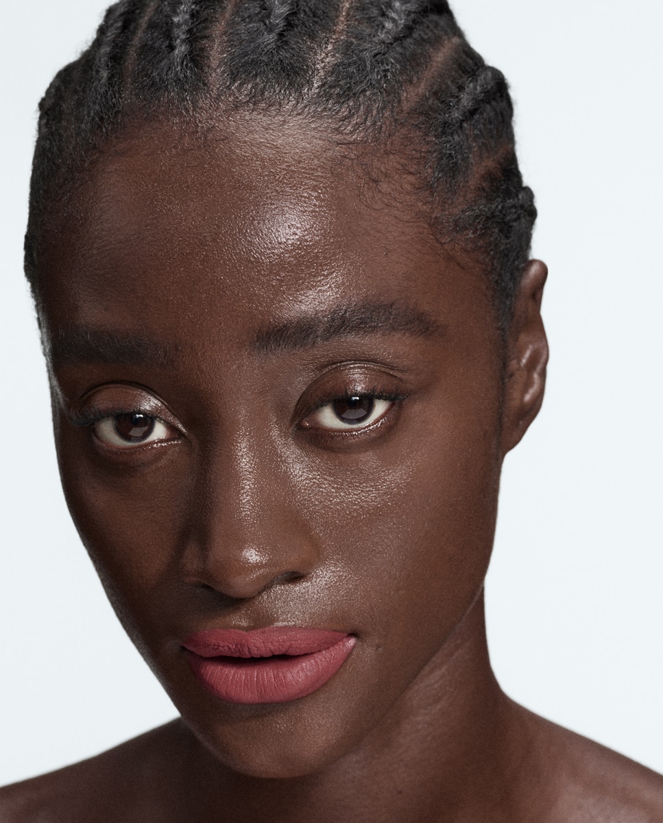Imagen 6 de Barra de labios líquida Lipstick Mate Byredo - Matte Reunion 109 Matte Reunion 109