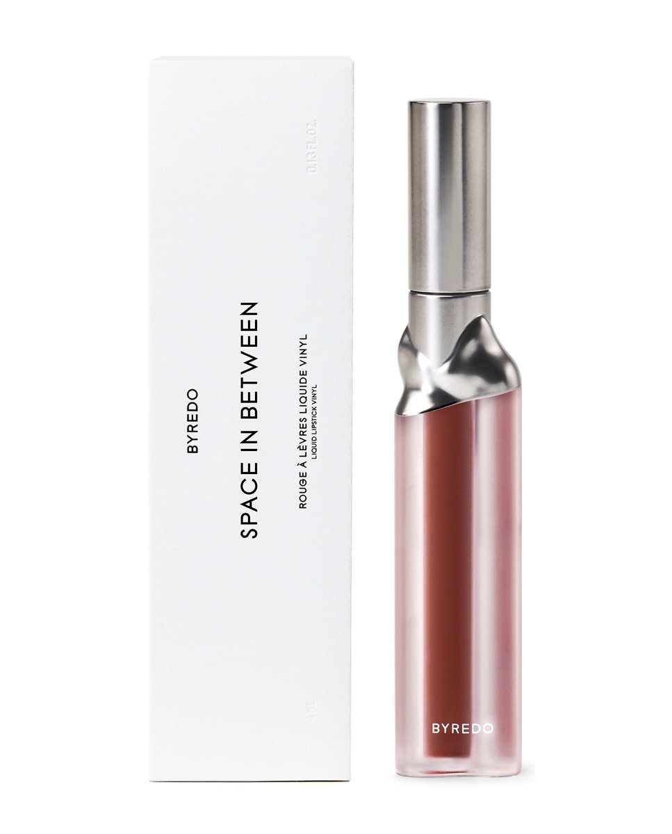 Imagen 4 de Barra de labios líquida Lipstick Mate Byredo - Matte Space in Between 161 Matte Space in Between 161