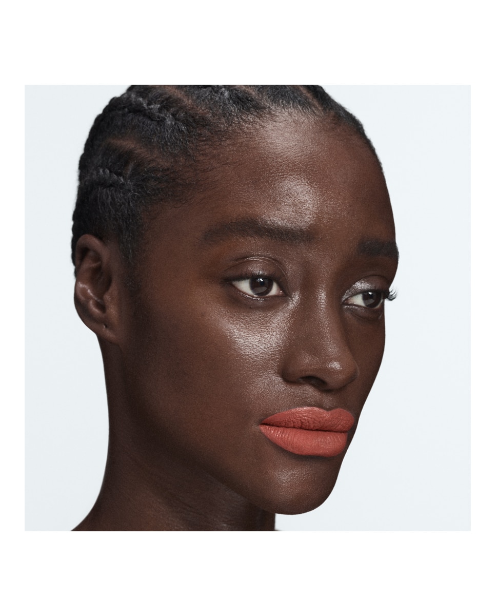 Imagen 6 de Barra de labios líquida Lipstick Mate Byredo - Matte Space in Between 161 Matte Space in Between 161