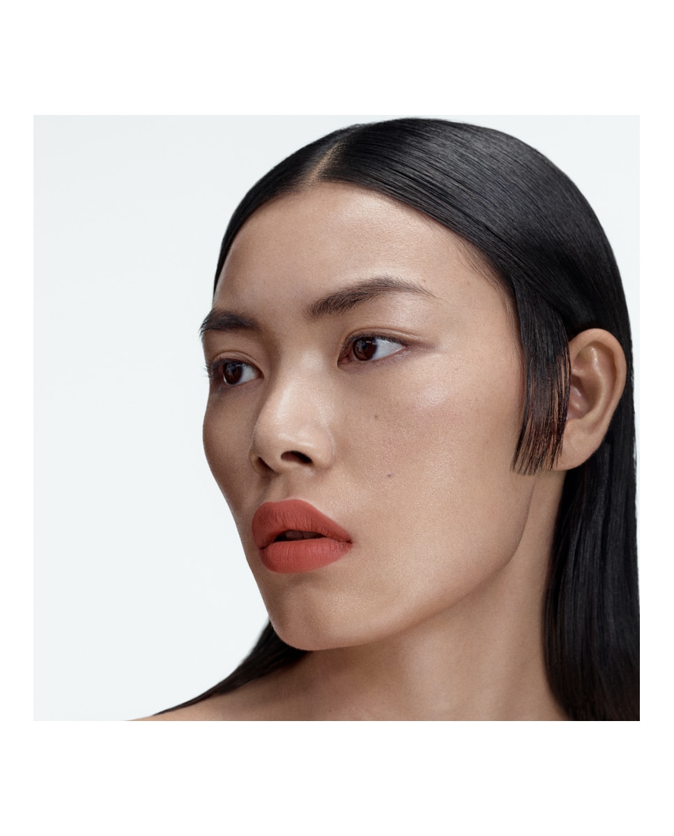 Imagen 7 de Barra de labios líquida Lipstick Mate Byredo - Matte Space in Between 161 Matte Space in Between 161