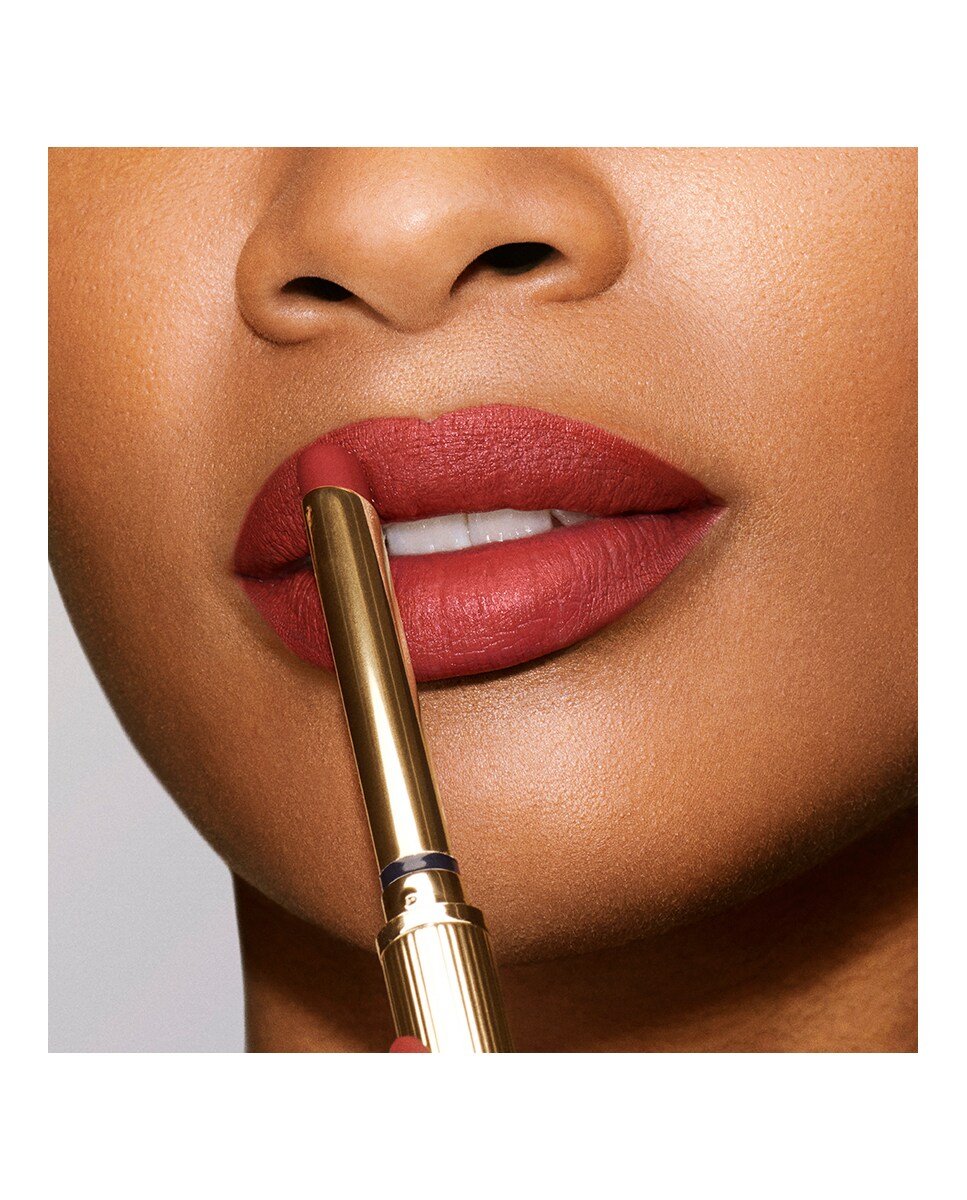 Barra De Labios Pure Color Explicit Silk Mate Estée Lauder LS-110 - Wrong Place Right Time-3