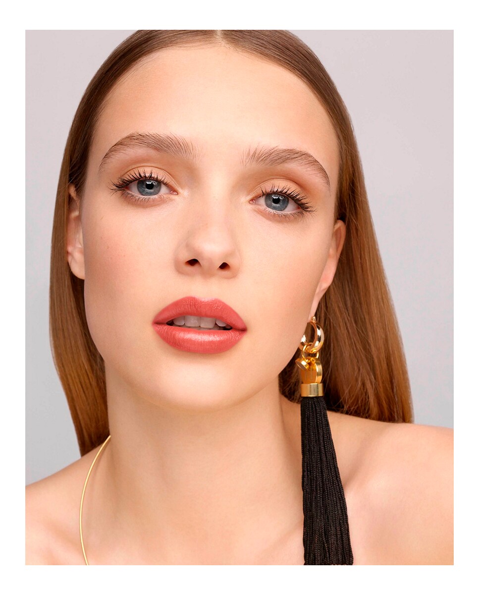 Barra de Labios Luminosa Fabulous Kiss Carolina Herrera · Carolina