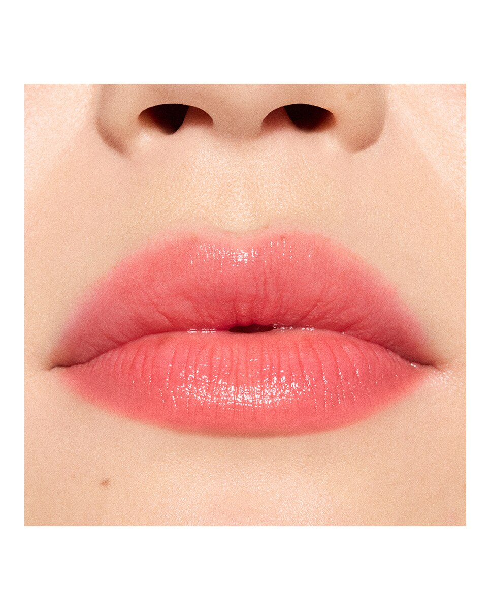Bálsamo Labial Colección Metamorphosis M.A.C 3