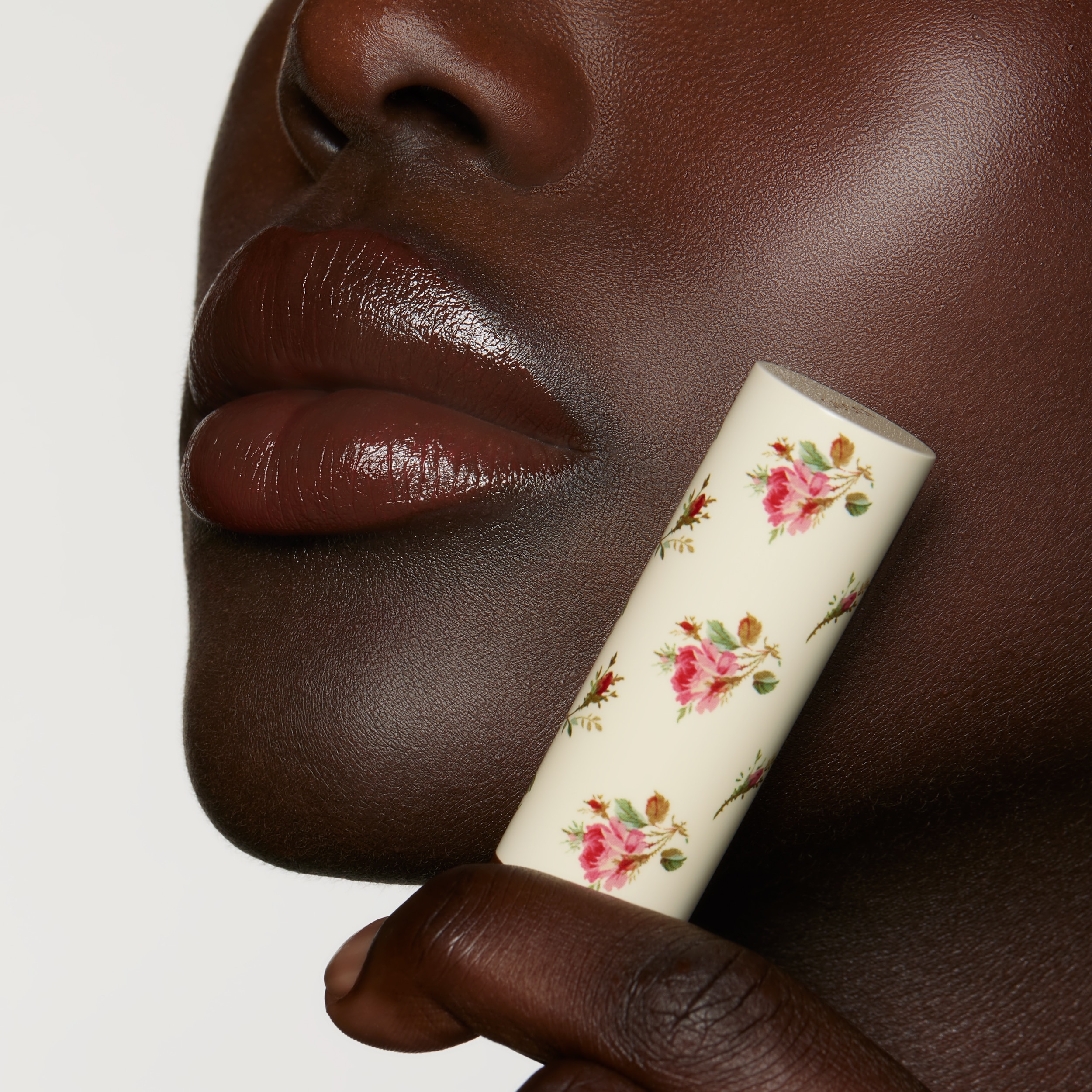 Barra de Labios Gucci Rouge à Lèvres Voile 3,5 g - 227 - Marie Almond 227 - Marie Almond-4