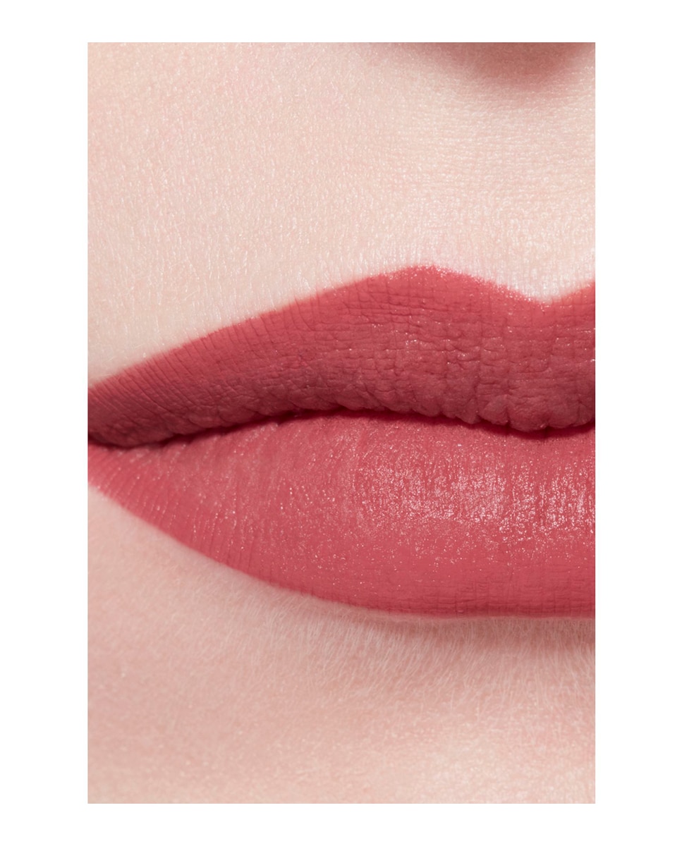 CHANEL ROUGE ALLURE VELVET EDICIÓN LIMITADA – LA BARRA DE LABIOS ATERCIOPELADA LUMINOSA - 63 - ESSENTIELL 63 - ESSENTIELL-7