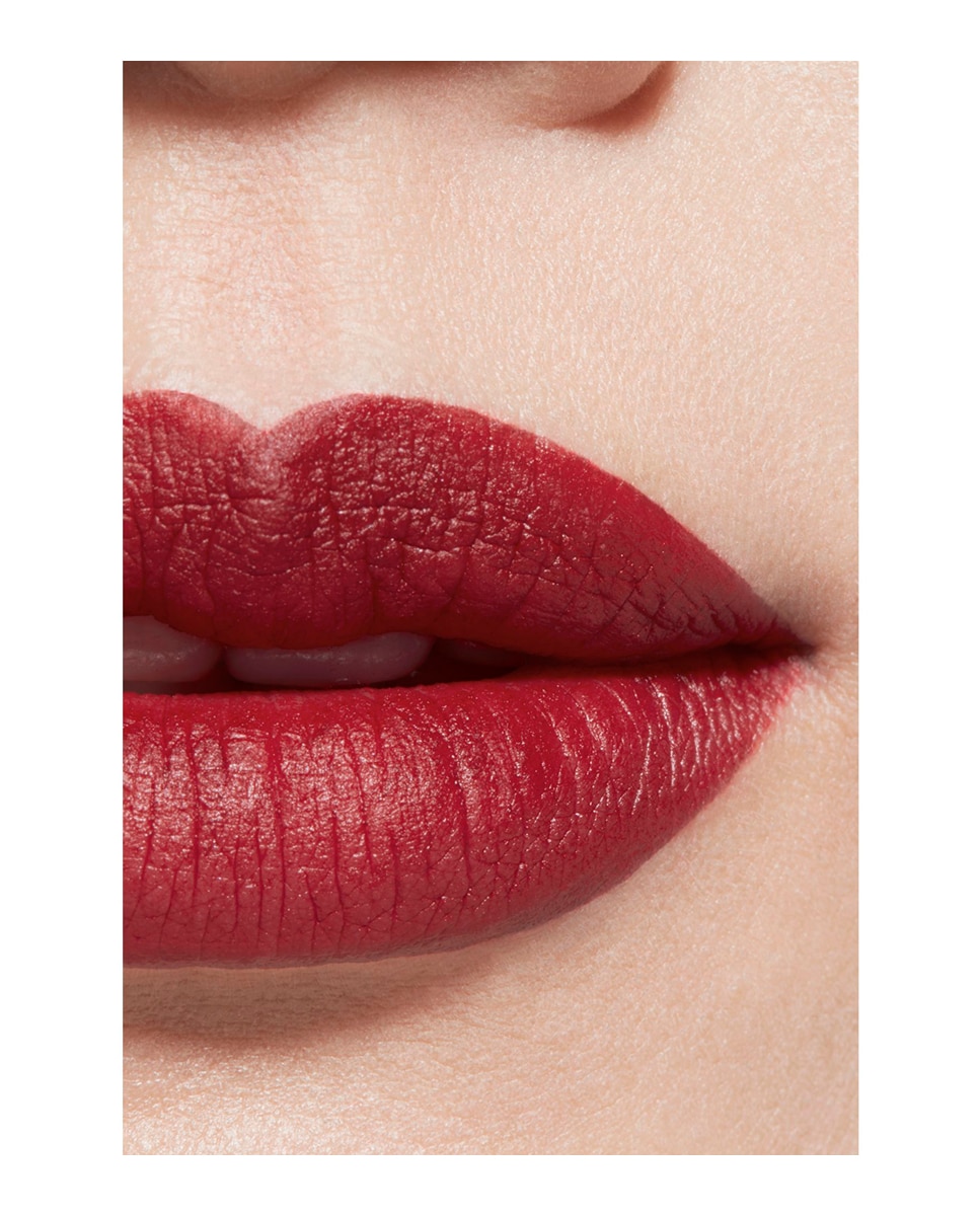 CHANEL ROUGE ALLURE VELVET EDICIÓN LIMITADA – LA BARRA DE LABIOS ATERCIOPELADA LUMINOSA - 58 - ROUGE VIE 58 - ROUGE VIE-6