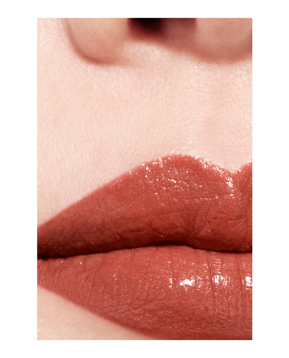 CHANEL ROUGE COCO LA BARRA DE LABIOS SATINADA DE LARGA DURACIÓN, TRATAMIENTO HIDRATANTE Y ALISANTE - 106 DEAUVILLE 106 DEAUVILLE-4