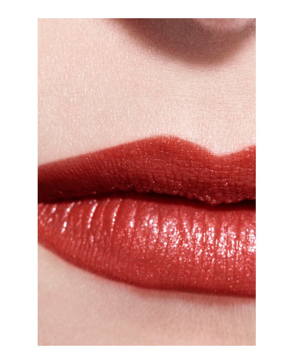 CHANEL ROUGE COCO LA BARRA DE LABIOS SATINADA DE LARGA DURACIÓN, TRATAMIENTO HIDRATANTE Y ALISANTE - 112 PARIS 1ER 112 PARIS 1ER-6