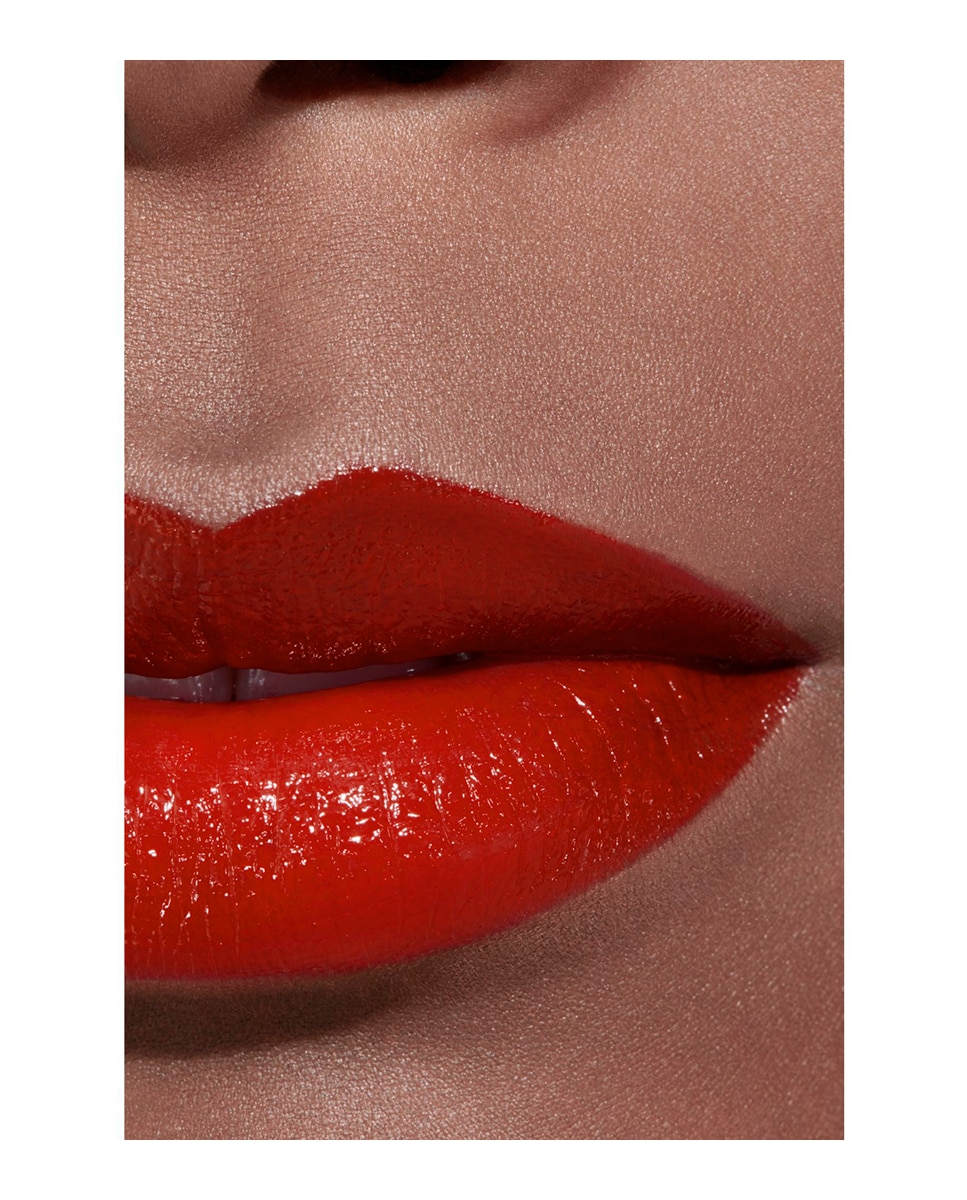 CHANEL ROUGE COCO LA BARRA DE LABIOS SATINADA DE LARGA DURACIÓN, TRATAMIENTO HIDRATANTE Y ALISANTE - 118 NEW YORK 118 NEW YORK-5