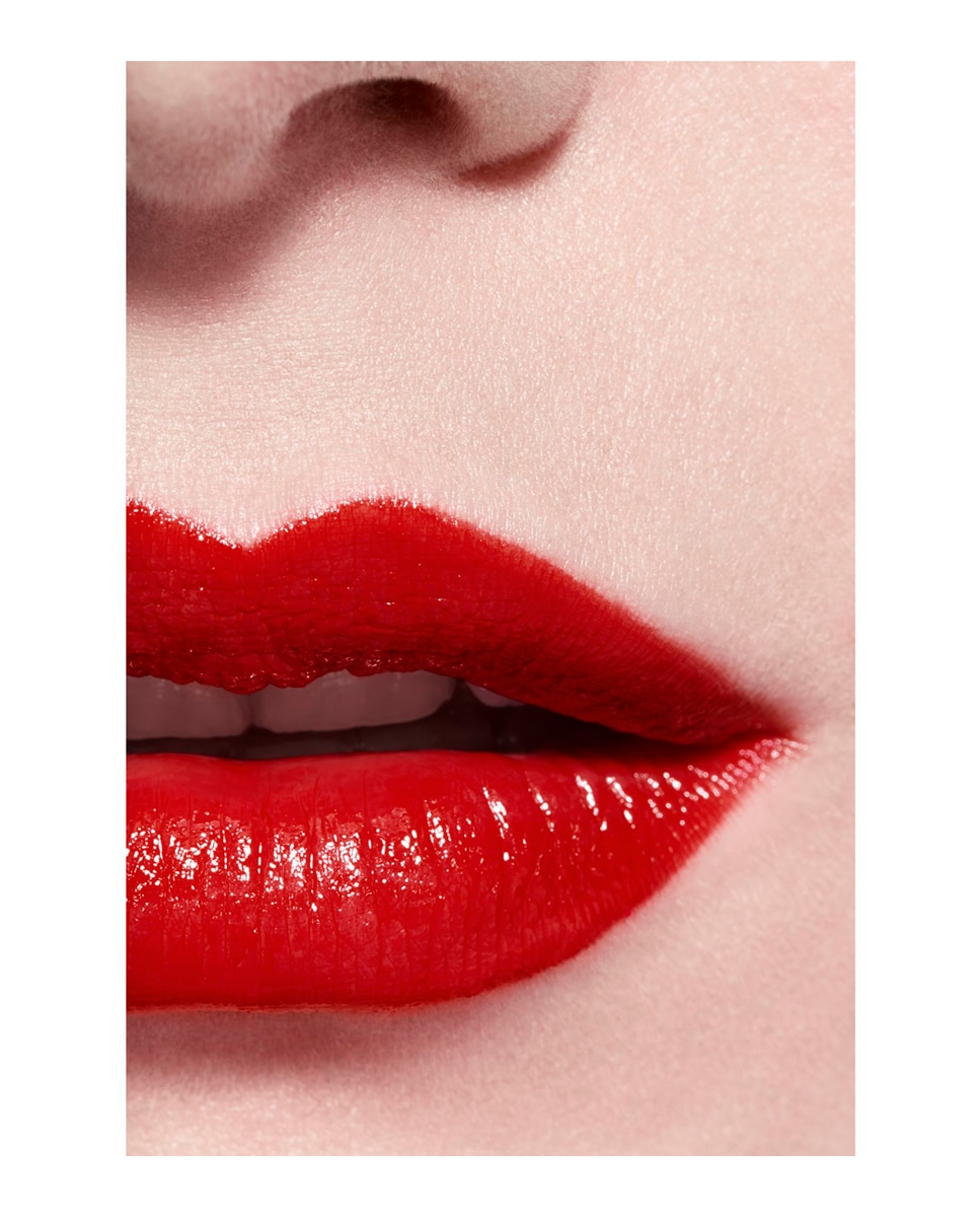 CHANEL ROUGE COCO LA BARRA DE LABIOS SATINADA DE LARGA DURACIÓN, TRATAMIENTO HIDRATANTE Y ALISANTE - 118 NEW YORK 118 NEW YORK-6