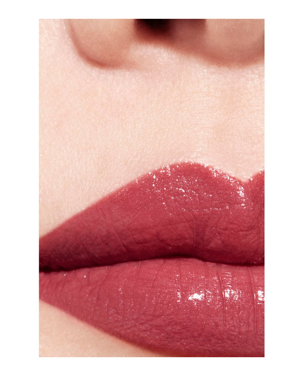 CHANEL ROUGE COCO LA BARRA DE LABIOS SATINADA DE LARGA DURACIÓN, TRATAMIENTO HIDRATANTE Y ALISANTE - 124 MARIE 124 MARIE-4