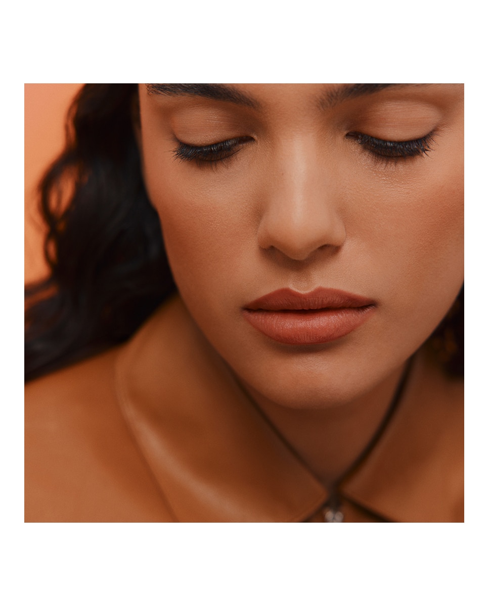 Imagen 7 de Barra de labios Rouge satinada edición limitada Hermès - 14 Beige Cocktail 14 Beige Cocktail