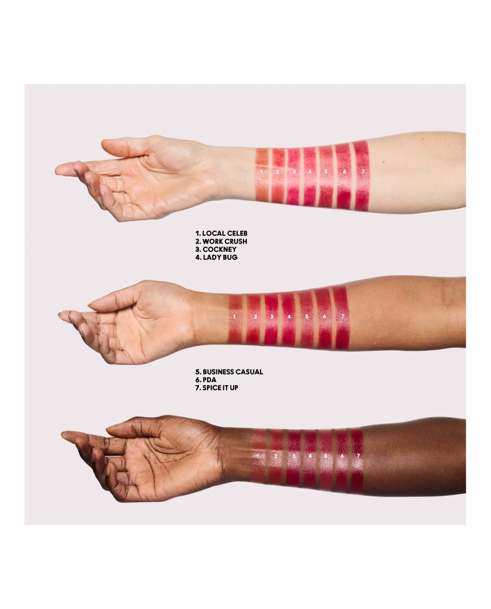 Barra de Labios Lustreglass Sheer-Shine M.A.C. - LADY BUG LADY BUG-3