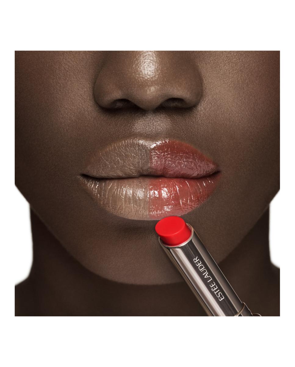 Bálsamo labial con color HydraPlump Estee Lauder - Cherry G Cherry G-5