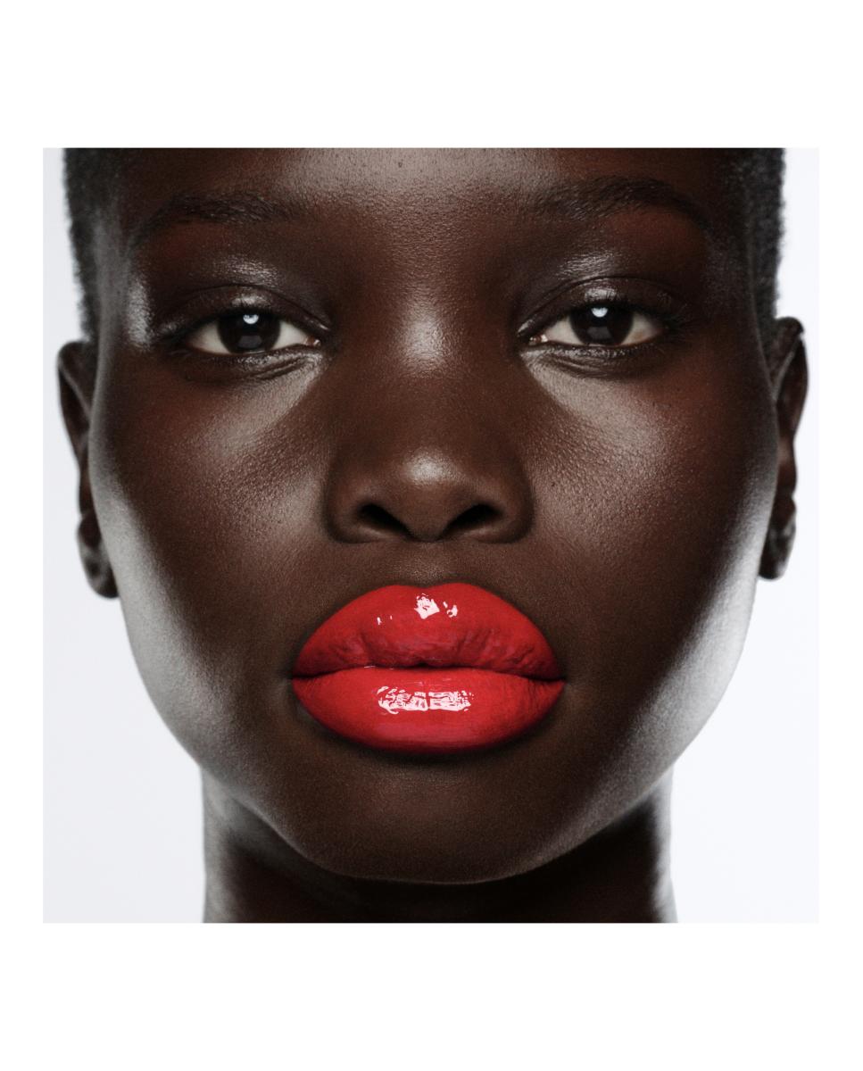 Barra de Labios Liquida Red Light Byredo - 299 True Red · Vinyl 299 True Red · Vinyl-9