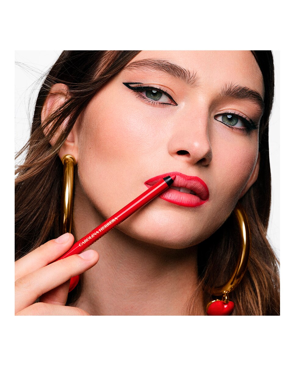 Perfilador De Labios Fabulous Kiss Carolina Herrera - 310 Carolina Red 310 Carolina Red-6
