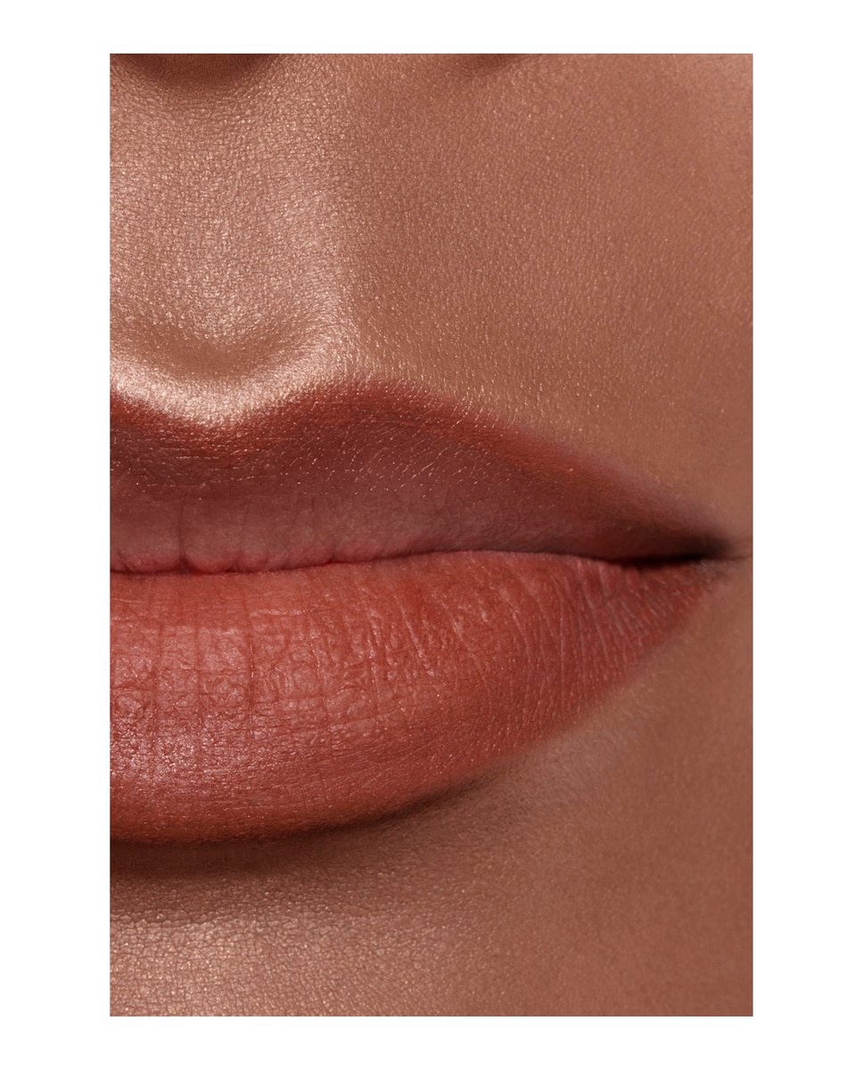 Imagen 5 de CHANEL LE CRAYON LÈVRES LÁPIZ CONTORNO DE LABIOS DE LARGA DURACIÓN - BEIGE FAUVE BEIGE FAUVE