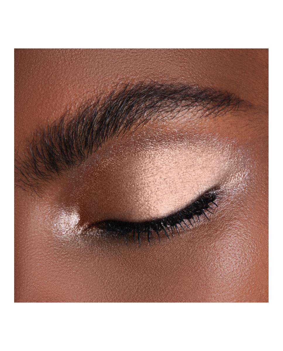 Imagen 2 de Eye Color Stylo Runway - Sequin Sequin
