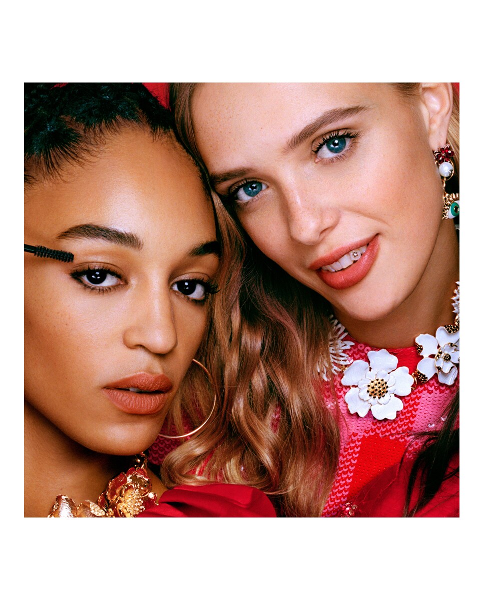 Máscara de pestañas Smudgeproof Fabulous Eyes Mascara Carolina