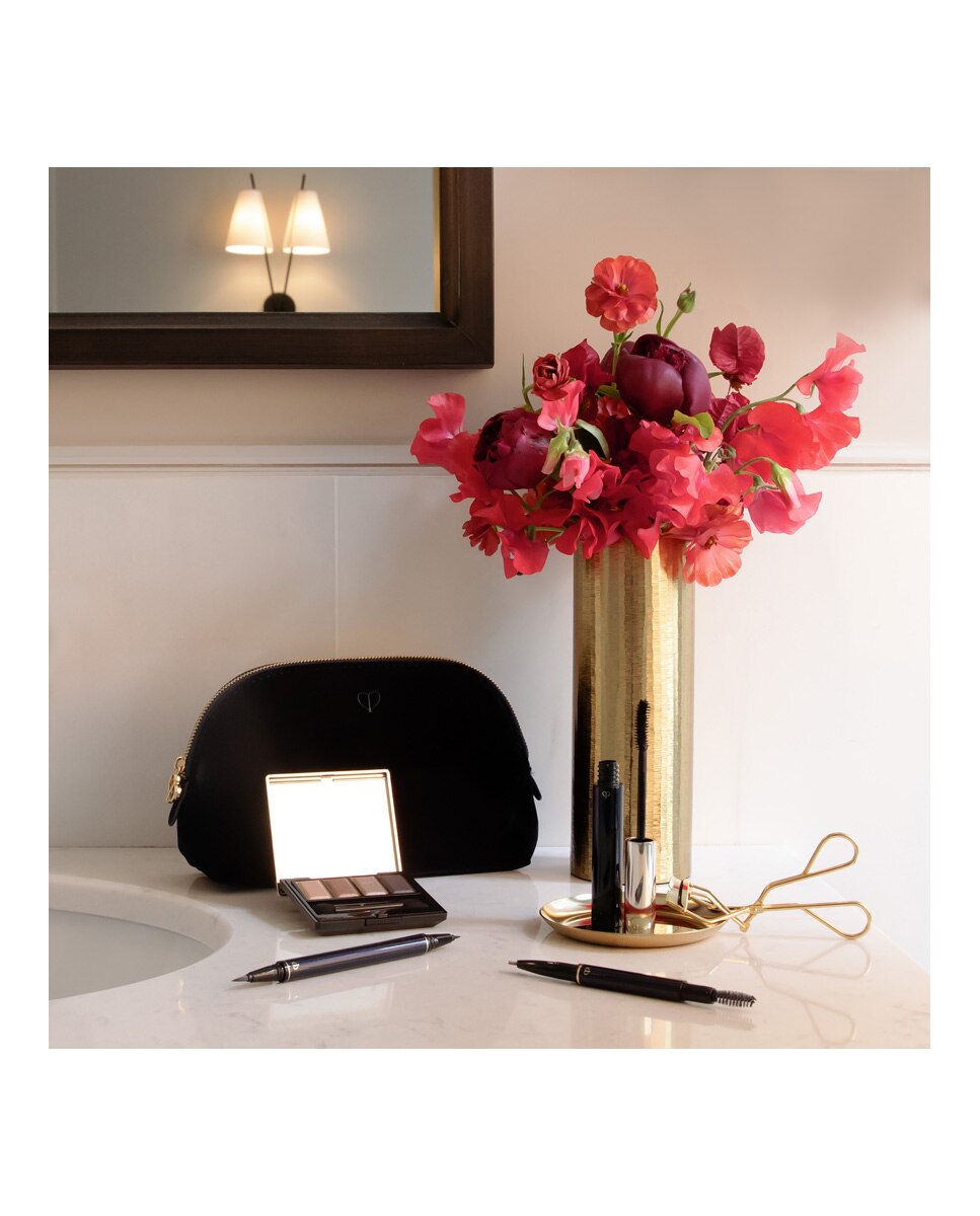 Portalápiz de Cejas Eye Brow Pencil Holder Clé de Peau Beauté 2