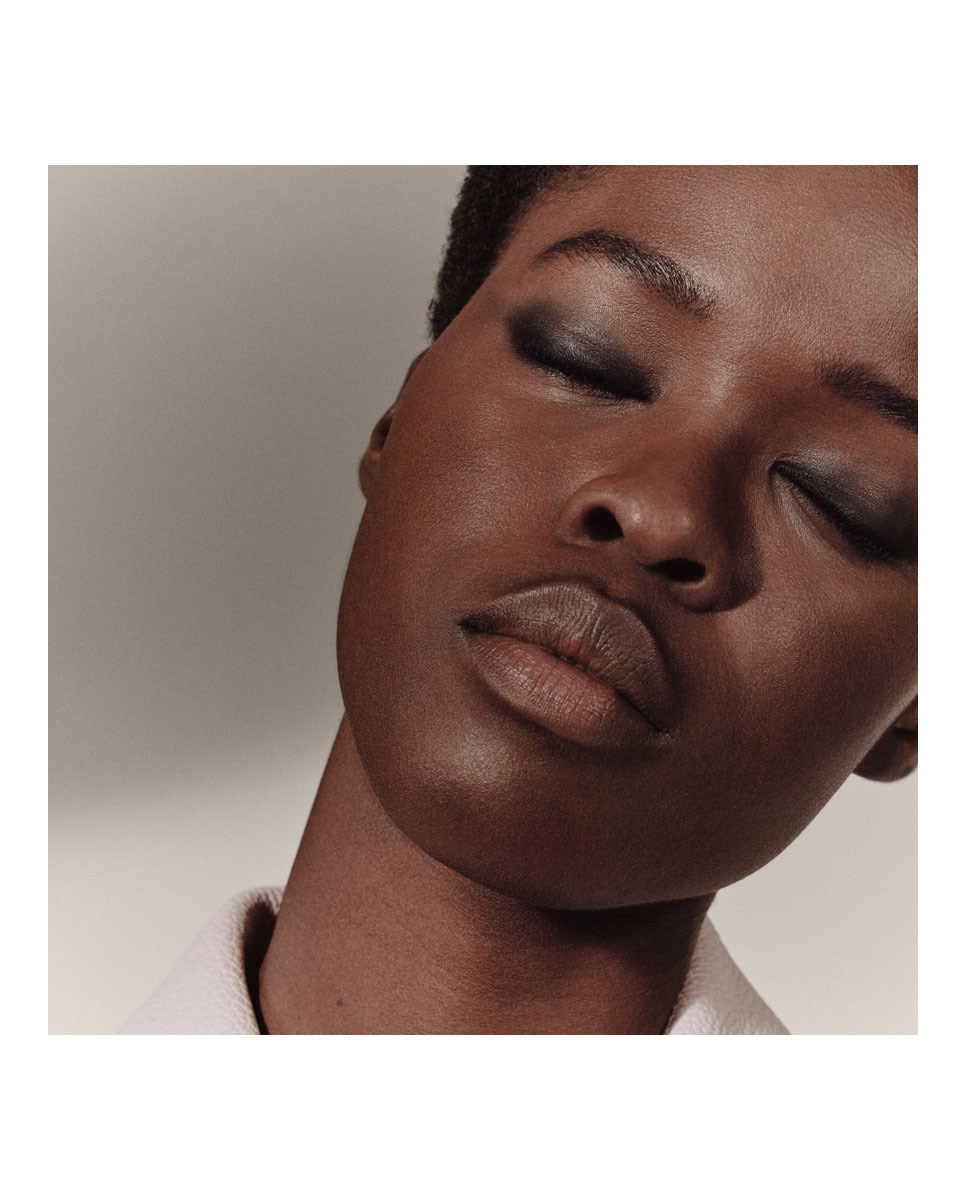 Lápiz de Ojos Trait d'Hermès - 99 Noir Fusain 1,2 g 99 Noir Fusain-4