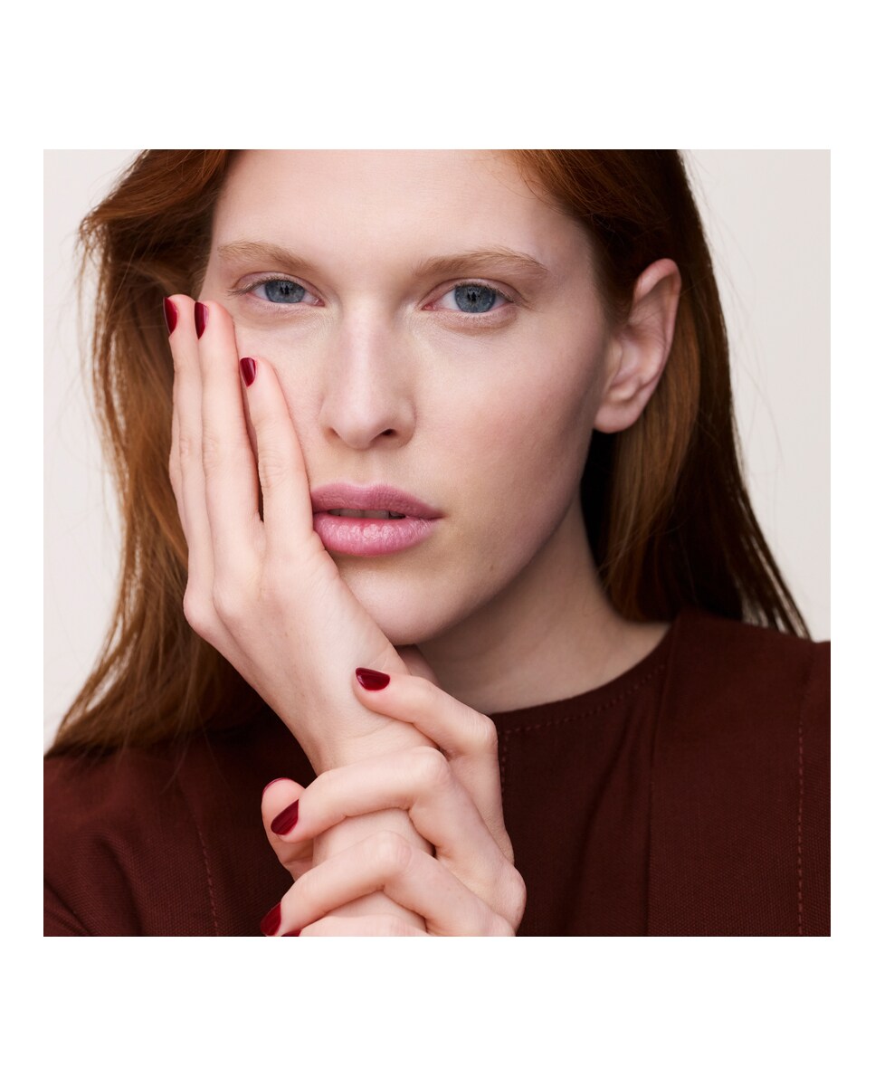 Laca de uñas Les Mains Hermès 85 Rouge H-7