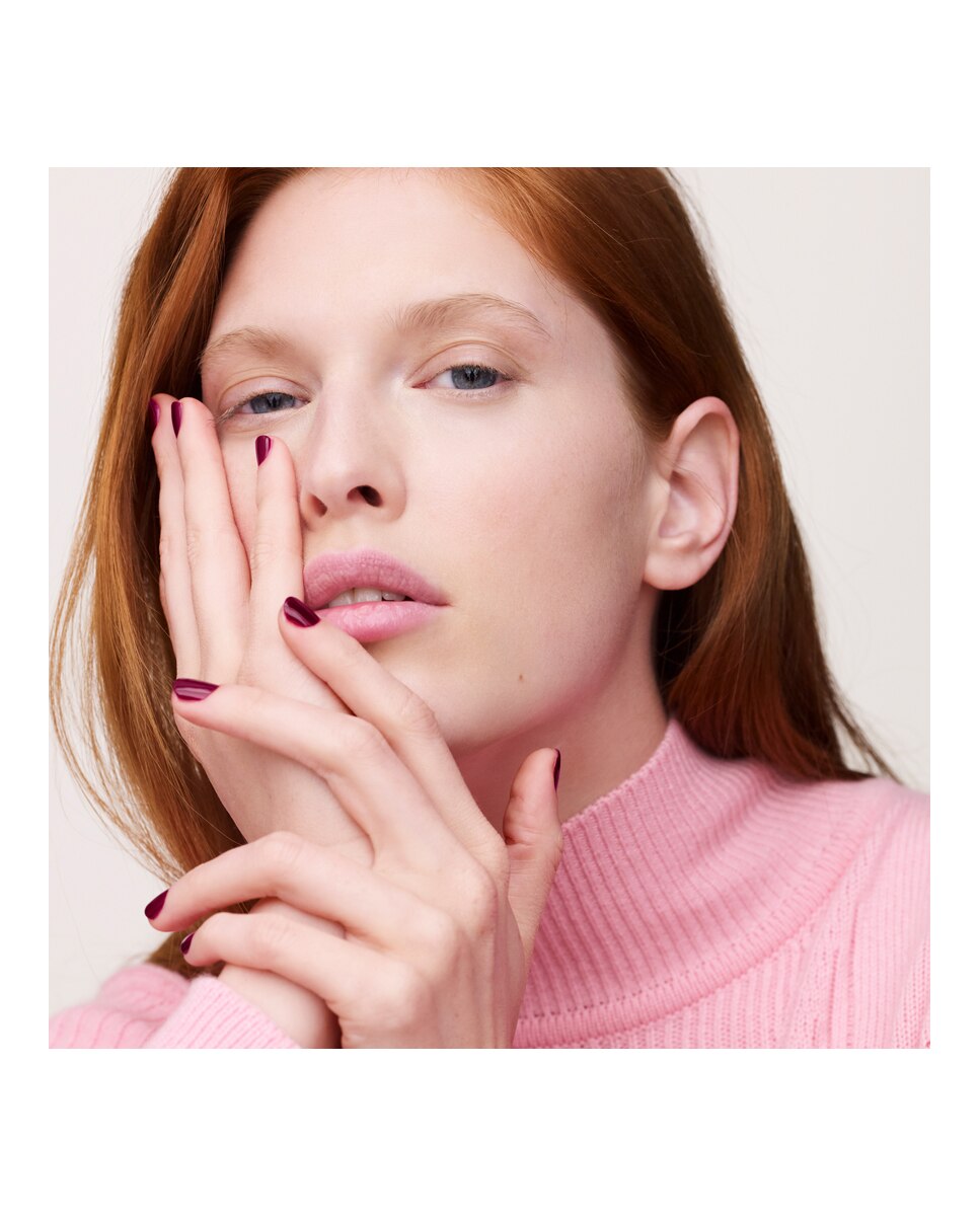 Laca de uñas Les Mains Hermès 89 Violet Byzantin 15 ml · El Corte
