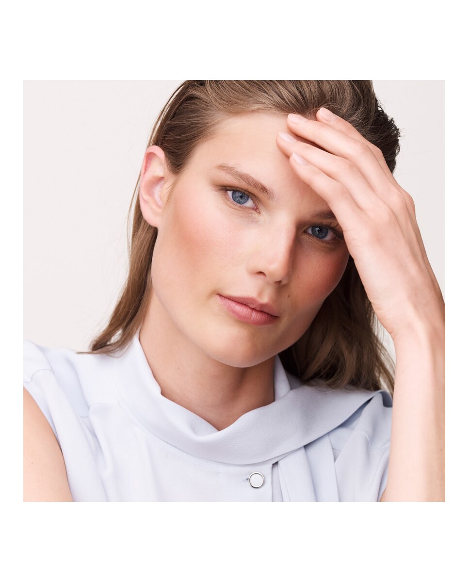Imagen 8 de Laca de uñas Les Mains Hermès - 6 ROSE BALTIQUE 6 ROSE BALTIQUE