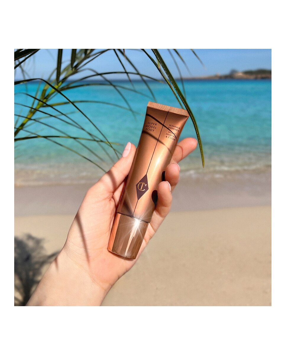 Iluminador Corporal Supermodel Body Version 2 Global Charlotte Tilbury - 60 ml 3